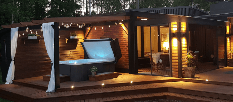 Novitek SmartCover – the best cover for protecting your outdoor hot tub